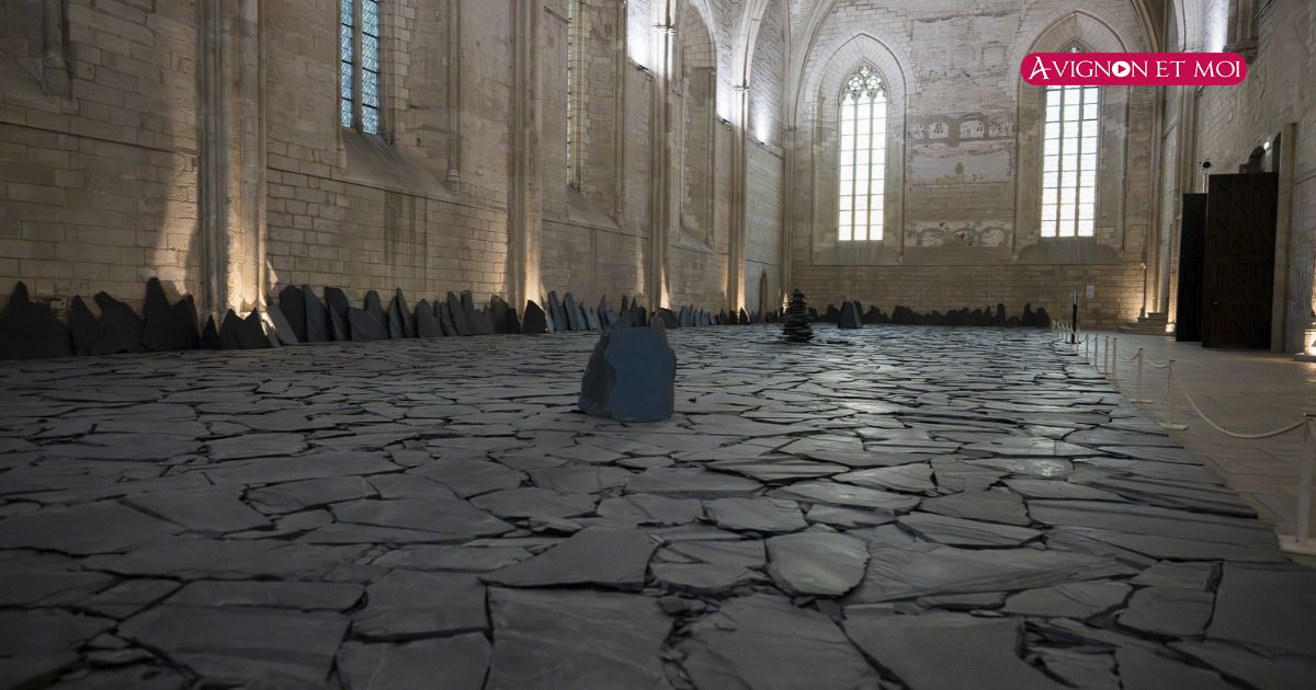 Photo exposition Relatum : Lee Ufan au Palais des Papes