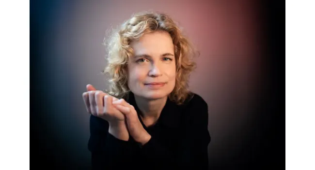 Un soir, un auteur reçoit Sarah Biasini