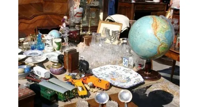 Brocante bi-hebdomadaire